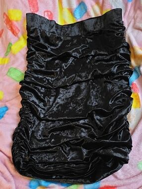 torrid Black Crushed Velvet Pencil Skirt